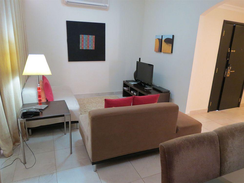 Midan Hotel Suites Masqat Buitenkant foto